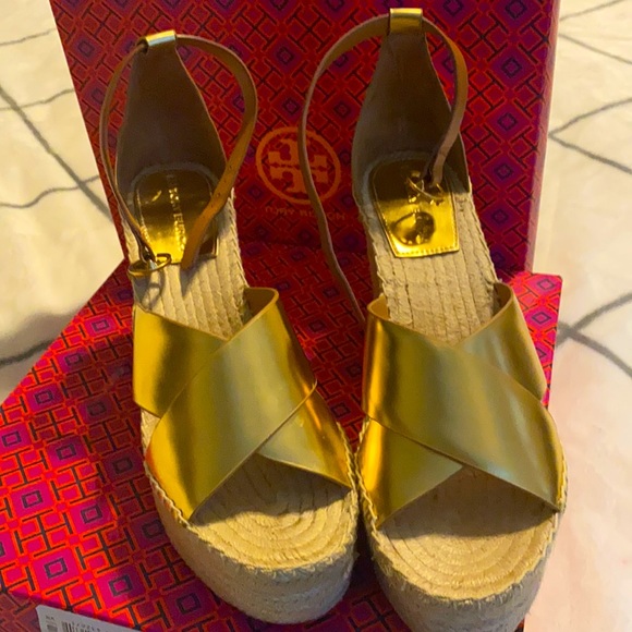 Tory Burch Selby  Old Gold Espadrilles almost new - Picture 5 of 5